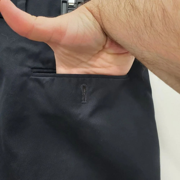Brooks Brothers Country Club Men's Black All Cotton Pleated Front Khakis 34x30 - Picture 6 of 7